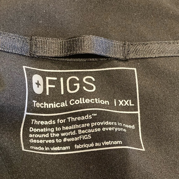 FIGS technical collection Black V-Neck Scrub Top - Picture 2 of 3